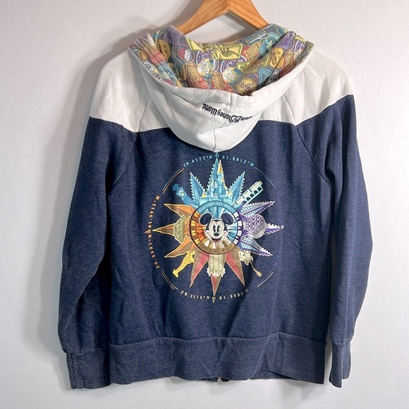 Walt Disney World Mickey Mouse Compass Zip Hoodie size M - Picture 6 of 10
